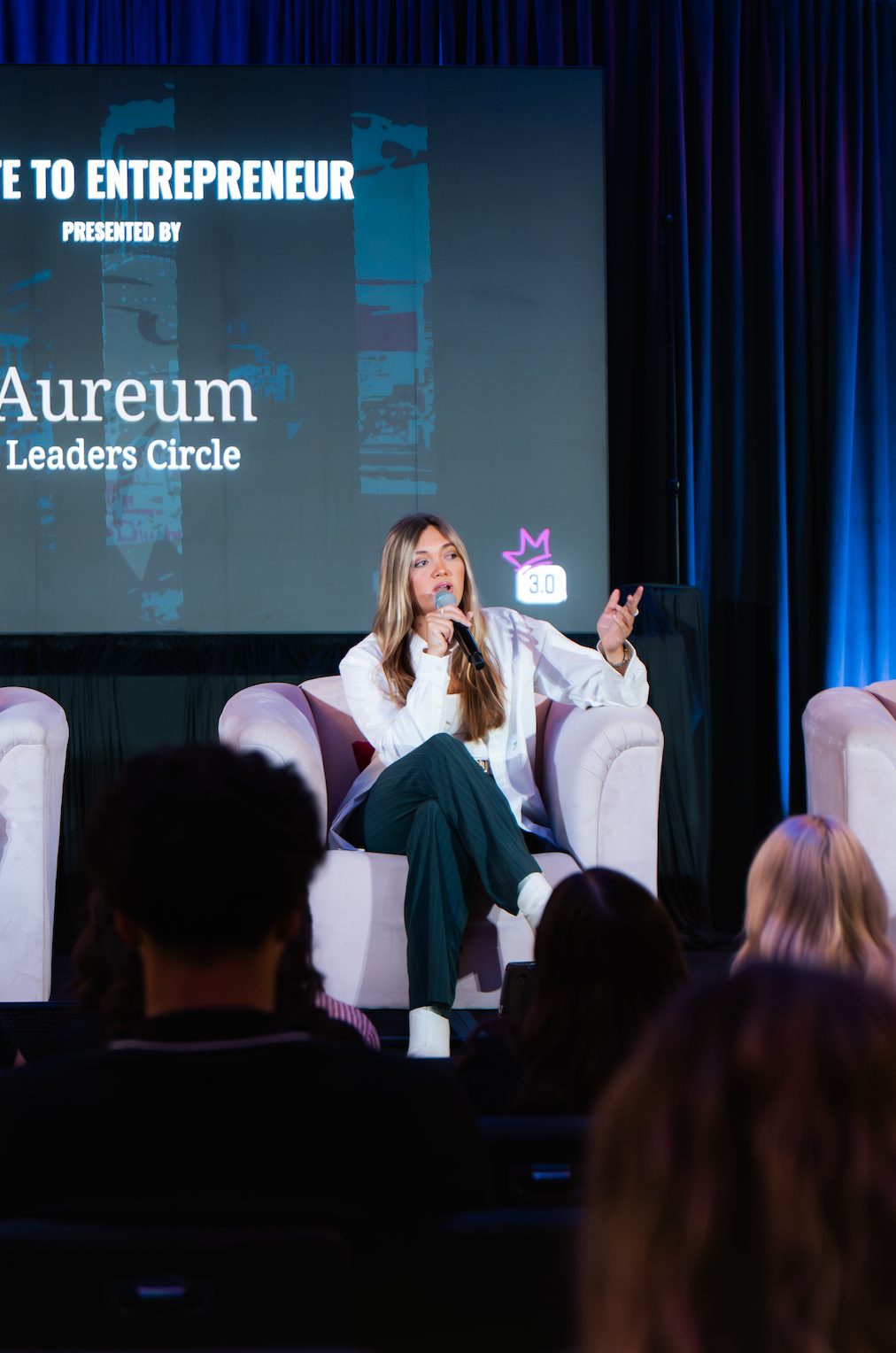 Julz Dunne at AthleteCon 3.0: The Anatomy of a Viral Post with Julz Dunne