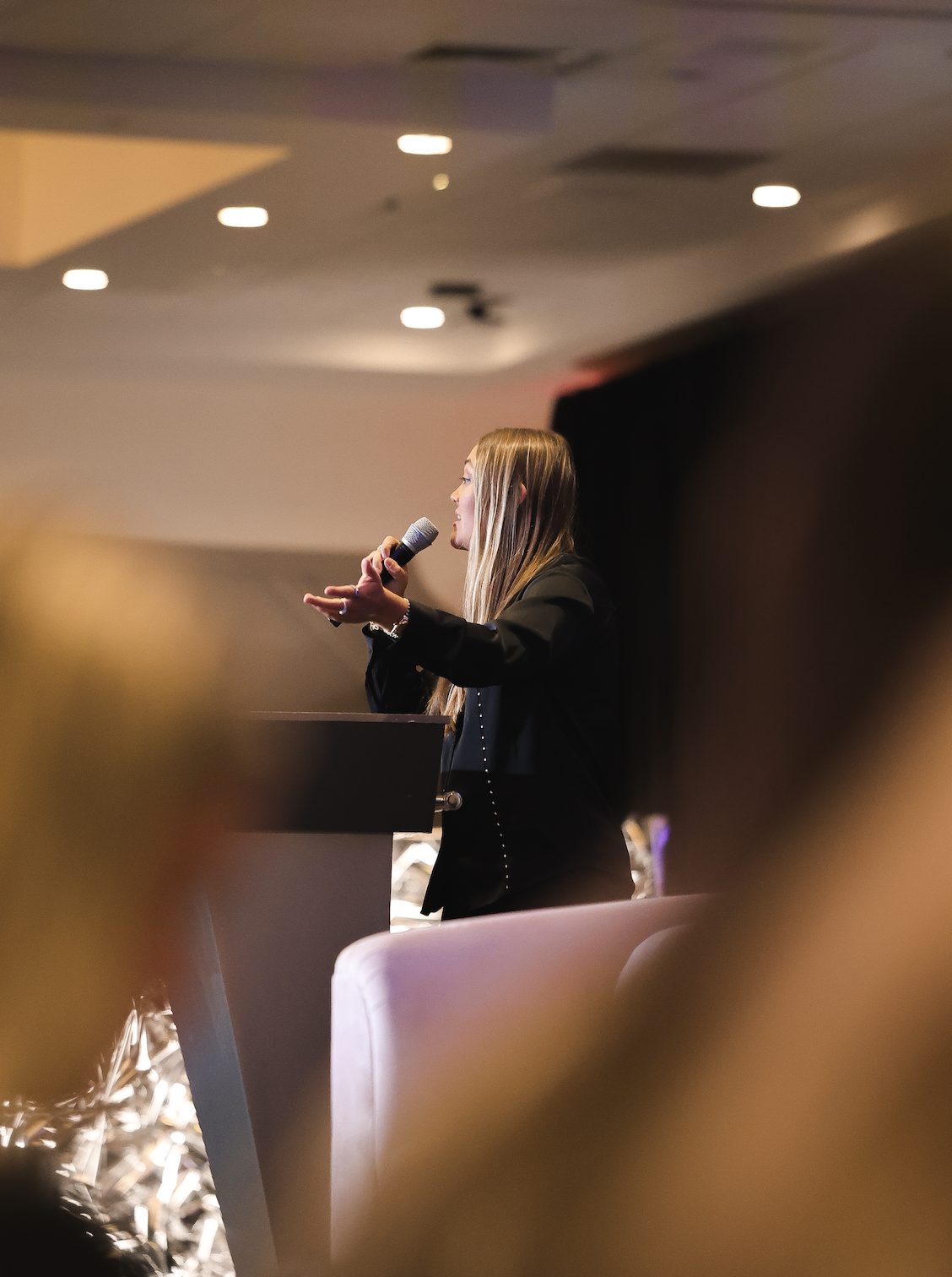 Julz Dunne at AthleteCon 3.0: The Anatomy of a Viral Post with Julz Dunne